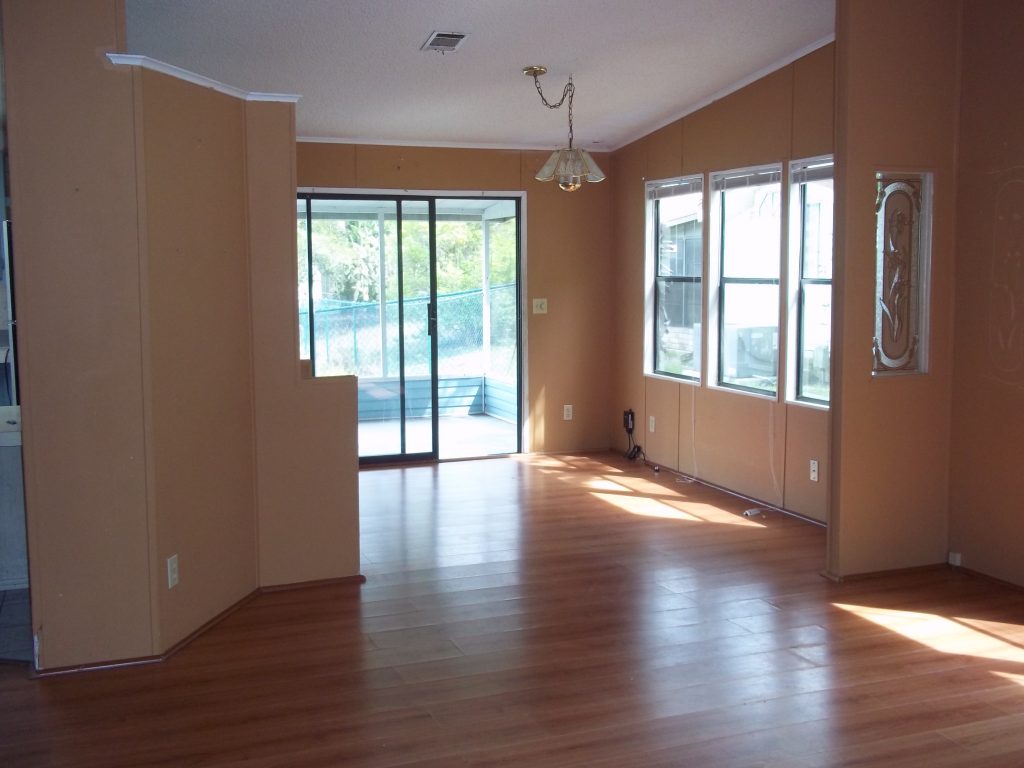 2 Bed / 2 Bath - 1172 Sq Feet